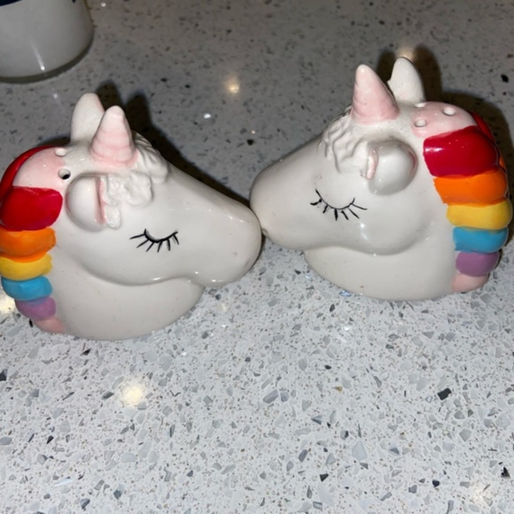 Unicorn salt and pepper shakers